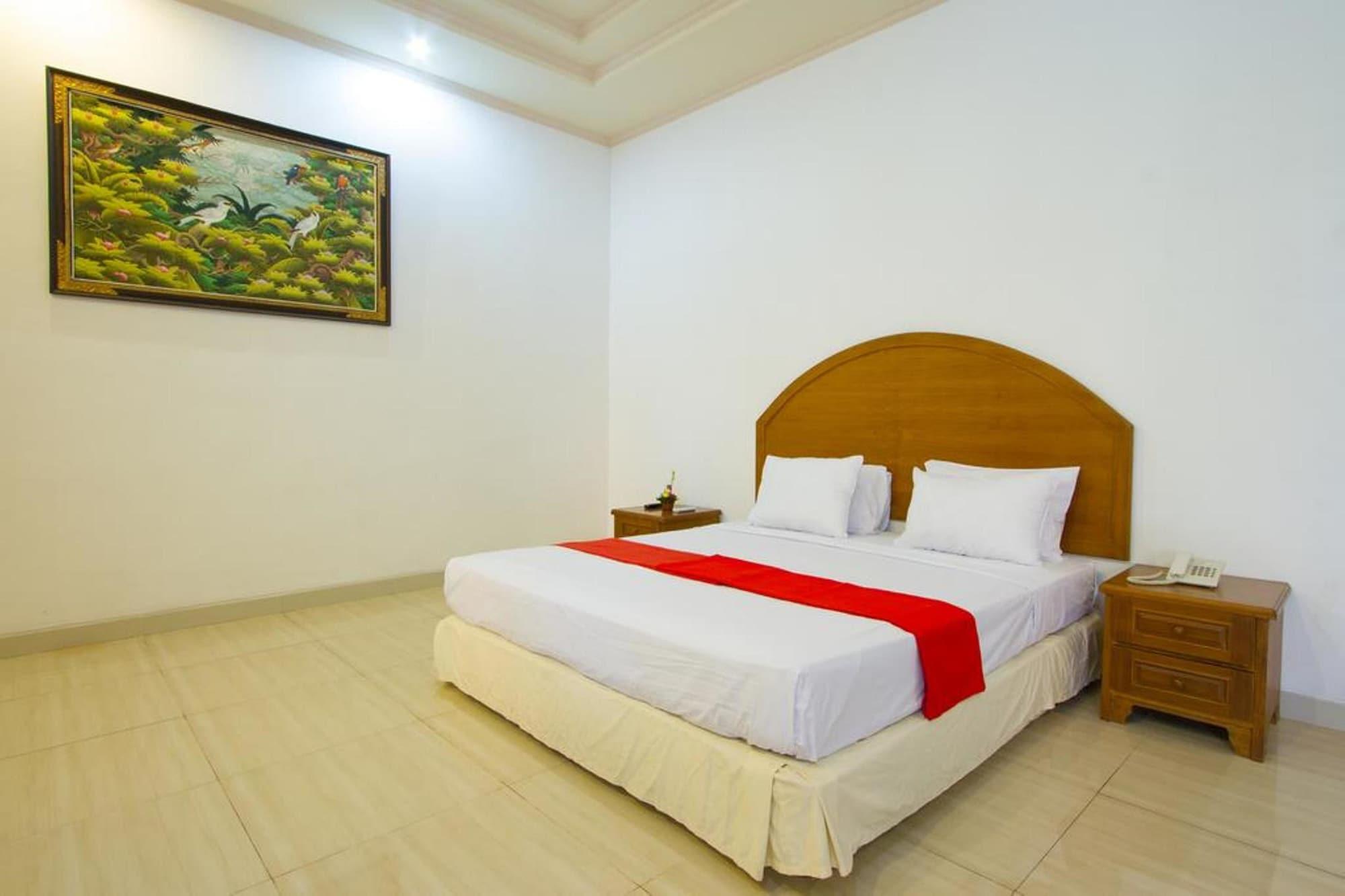 Hotel Oranjje Денпасар Екстериор снимка