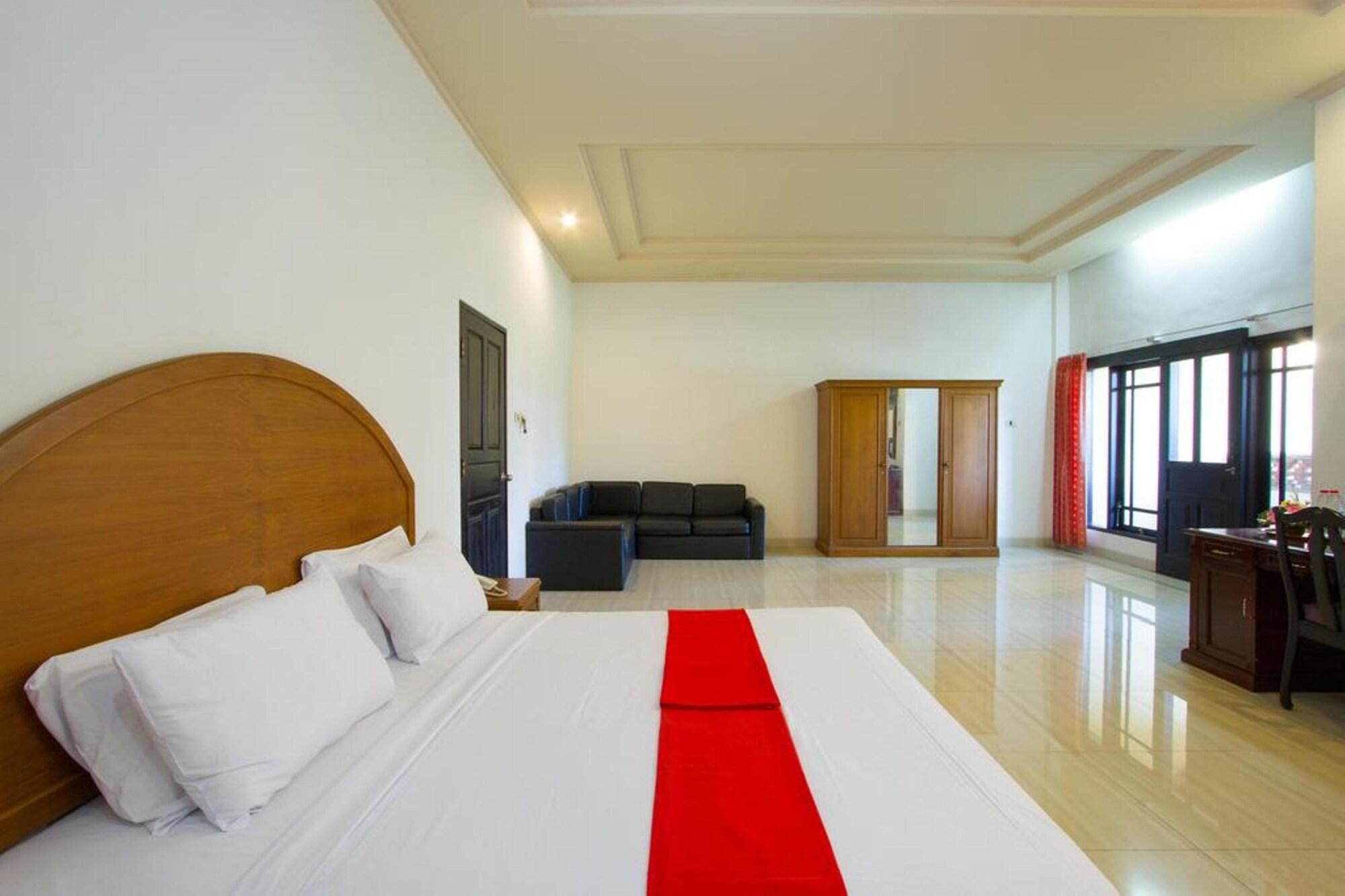 Hotel Oranjje Денпасар Екстериор снимка