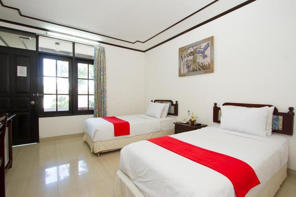 Hotel Oranjje Денпасар Екстериор снимка