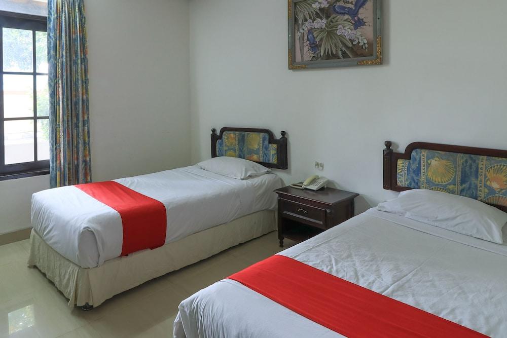 Hotel Oranjje Денпасар Екстериор снимка