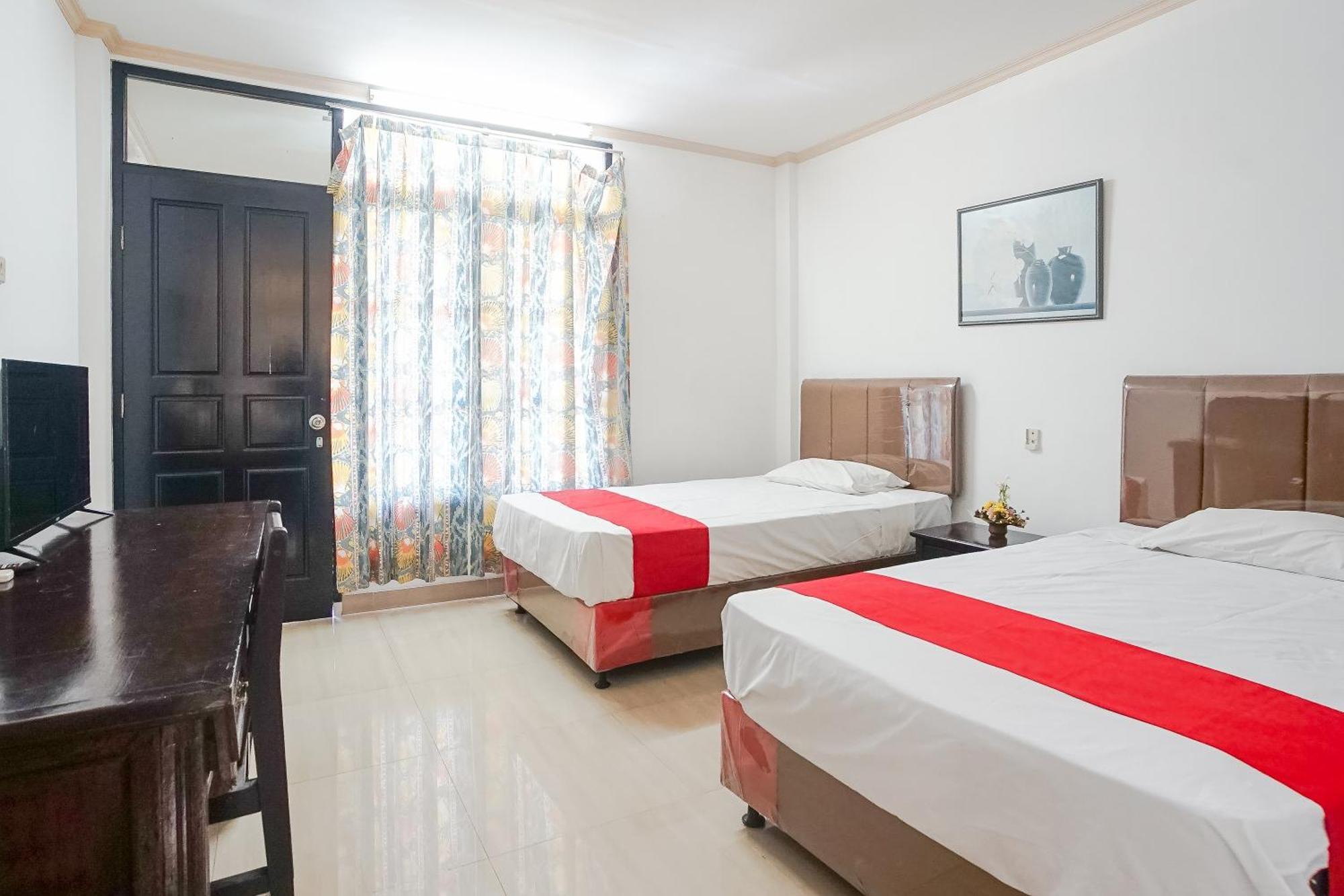 Hotel Oranjje Денпасар Екстериор снимка