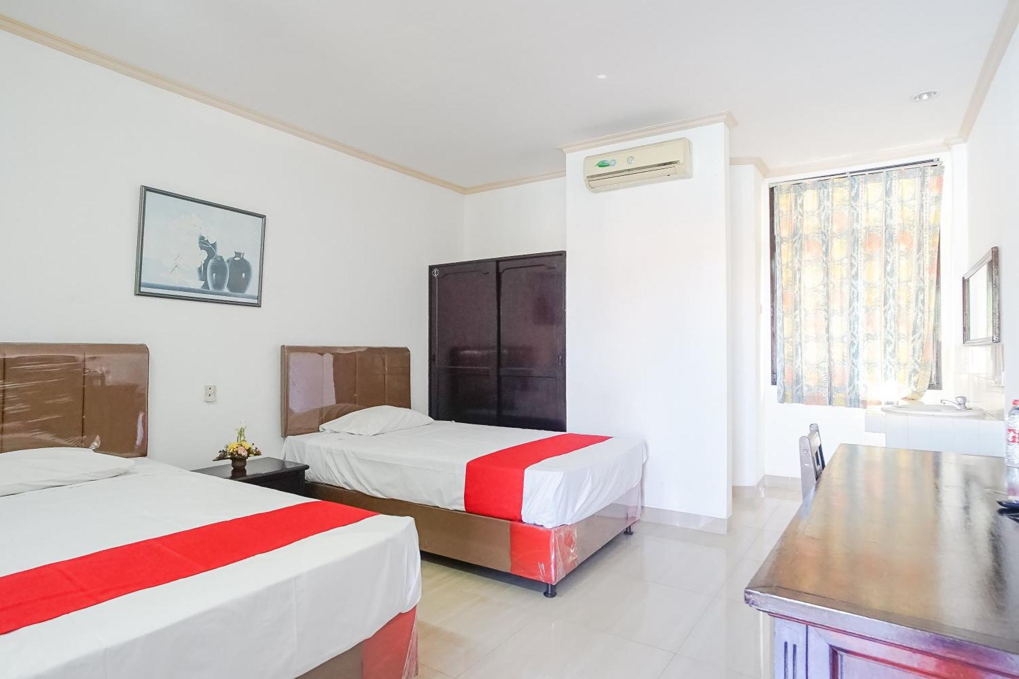 Hotel Oranjje Денпасар Екстериор снимка